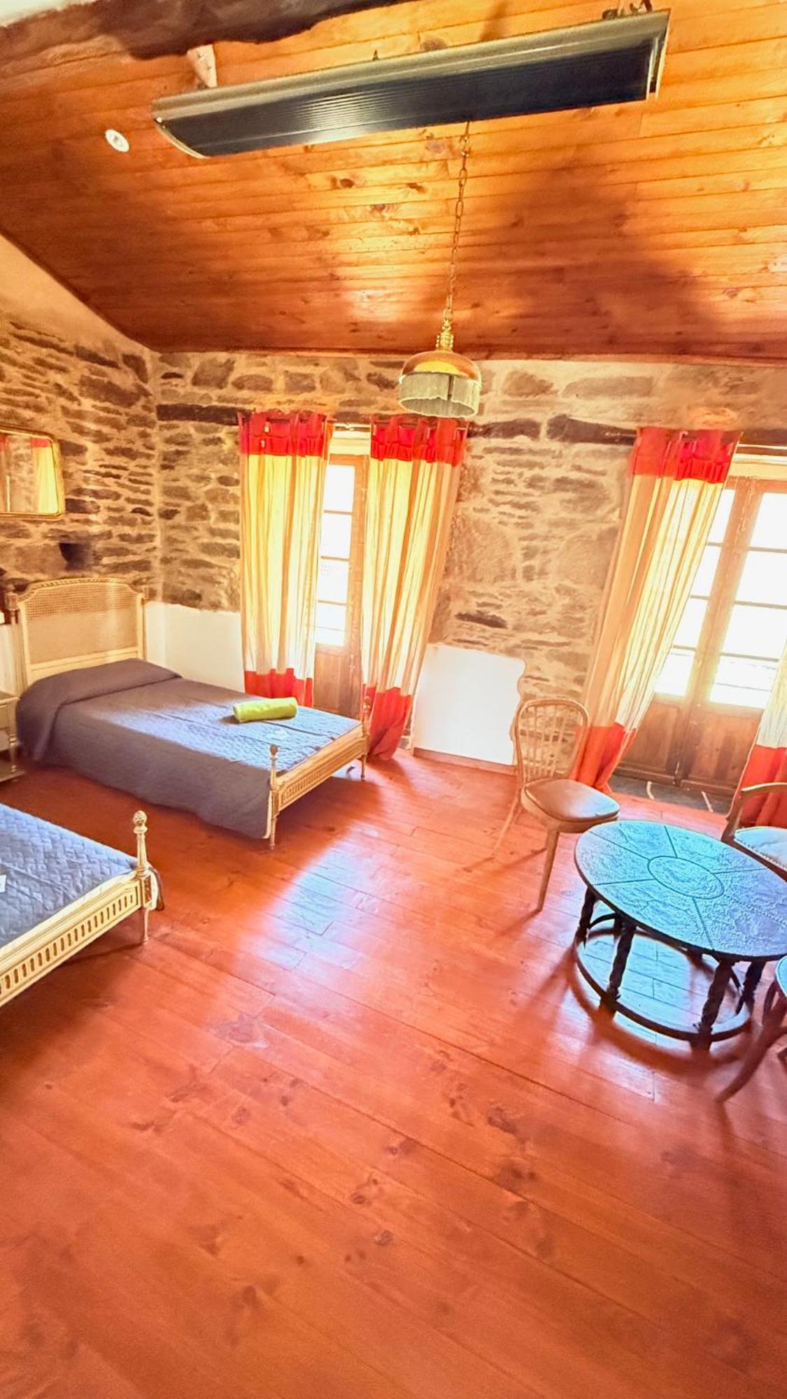 Pension Y Albergue Matias Locanda Саррія Екстер'єр фото